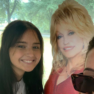 Meet your Posher, Chloe